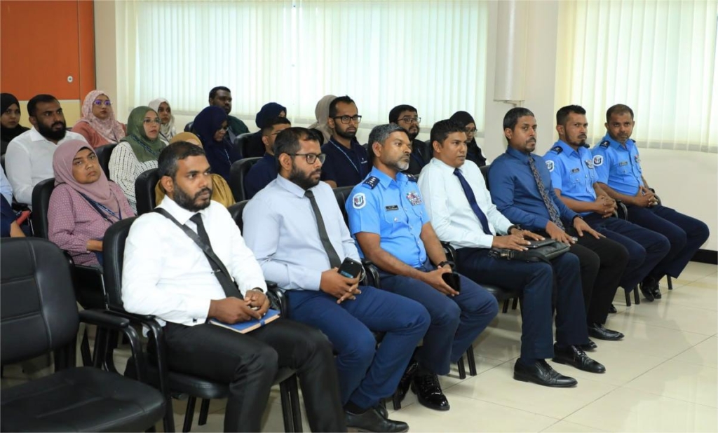 ސްކޭމް ހުއްޓުވުމަށް ކަމާ ގުޅުންހުރި މުވައްސަސާތައް އެކުވެގެން ގައިޑްލައިންއެއް އެކުލަވާލަނީ